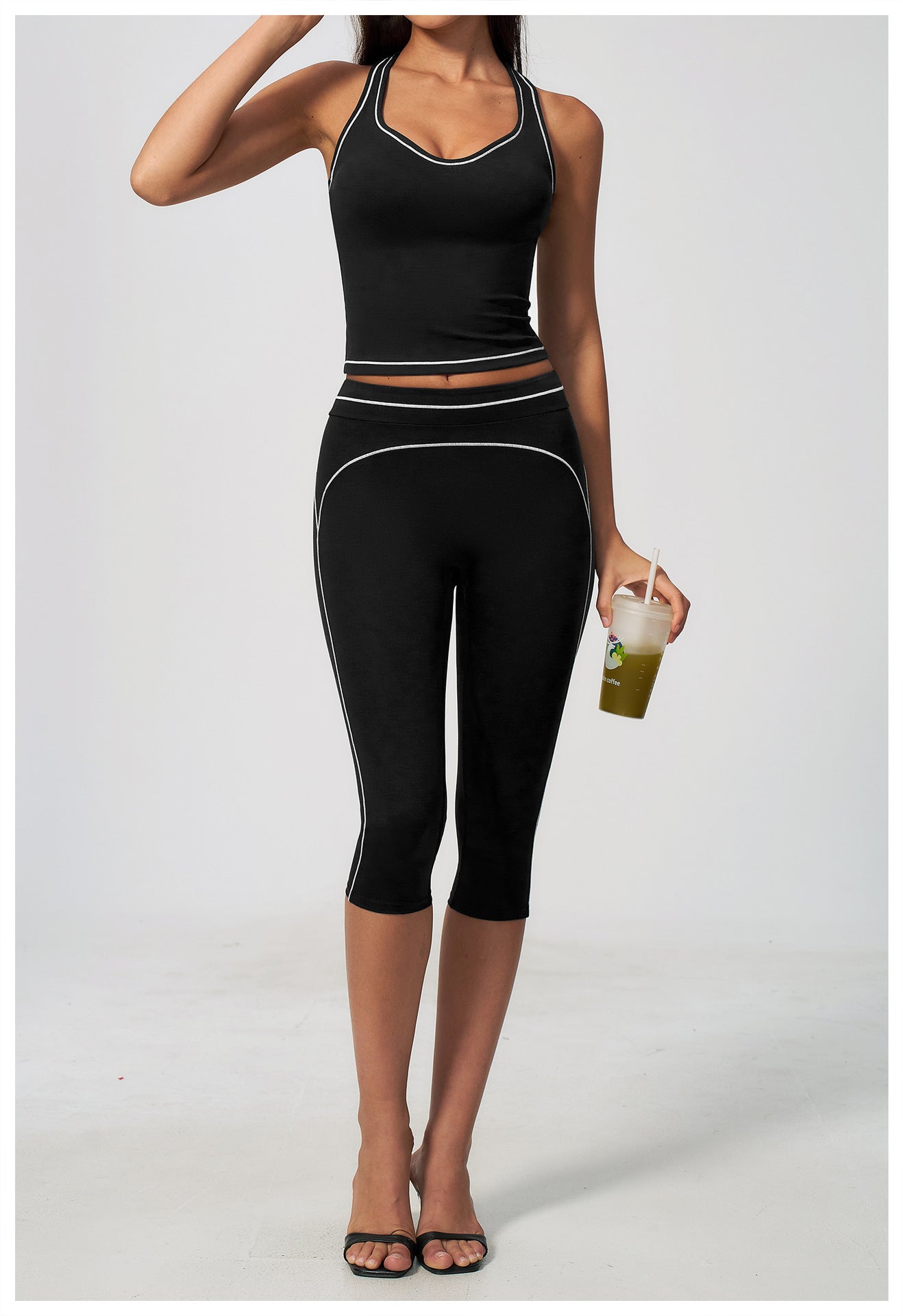Short Capri Gaio
