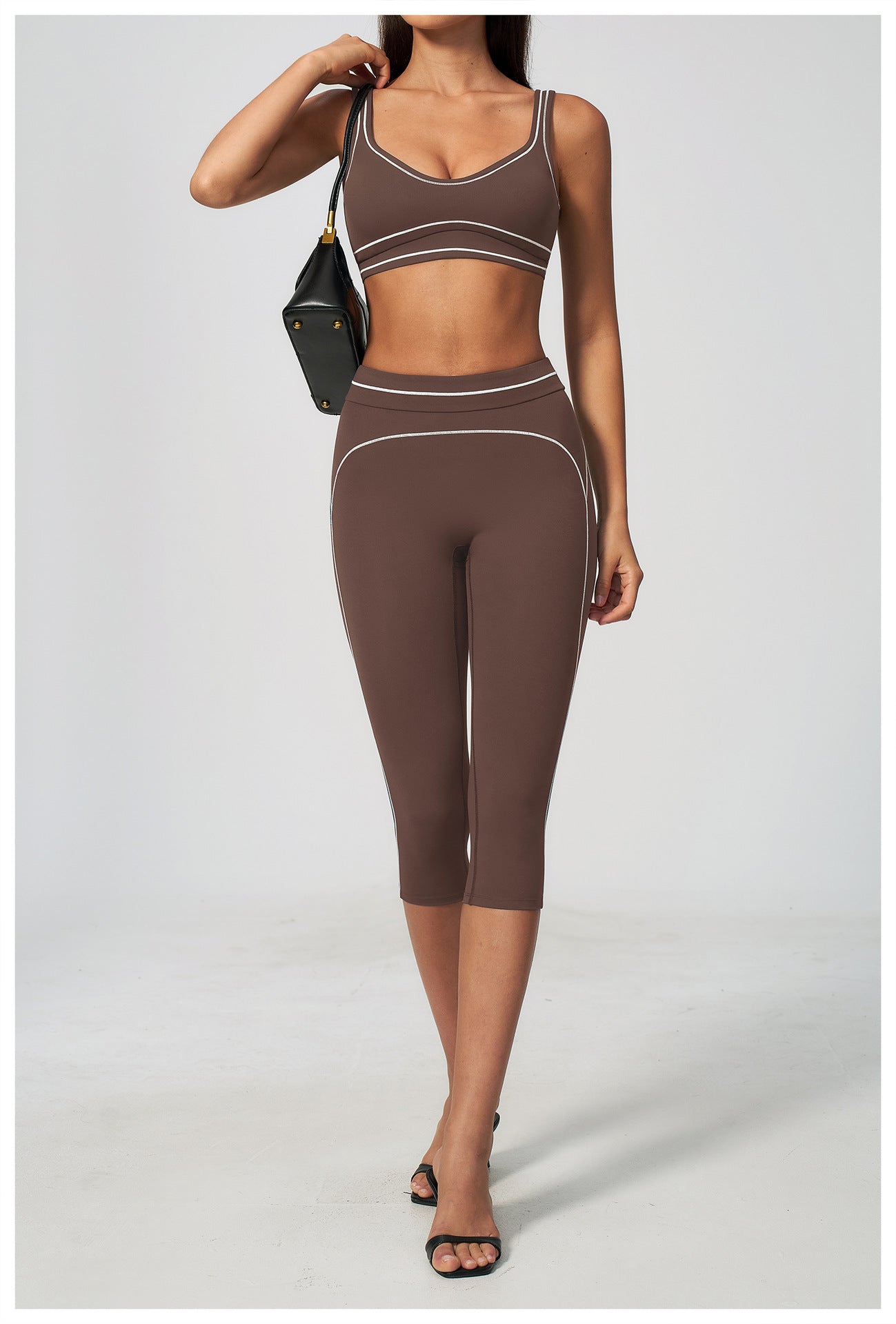 Short Capri Gaio